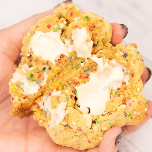 [BIRTHDAY CAKE] Birthday Cake Chunky Cookie